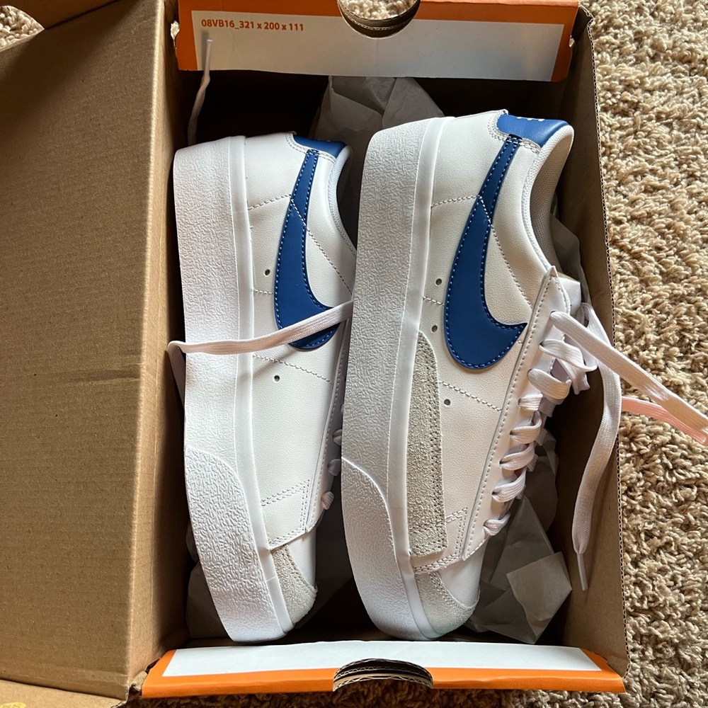 Nike Platform Blazers Size 7.5
